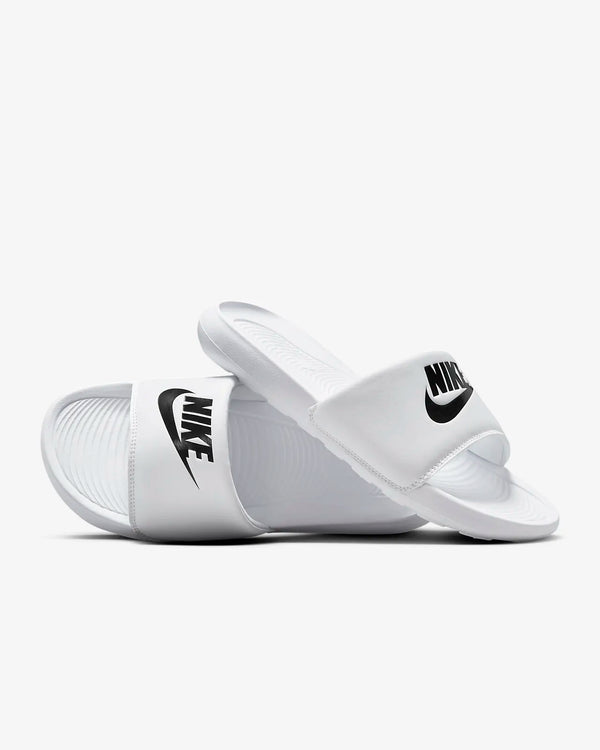 Nike Victori One